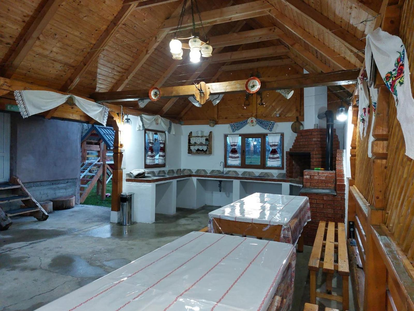 Pensiune Agroturistica "Casa Teodora" Budeşti Extérieur photo